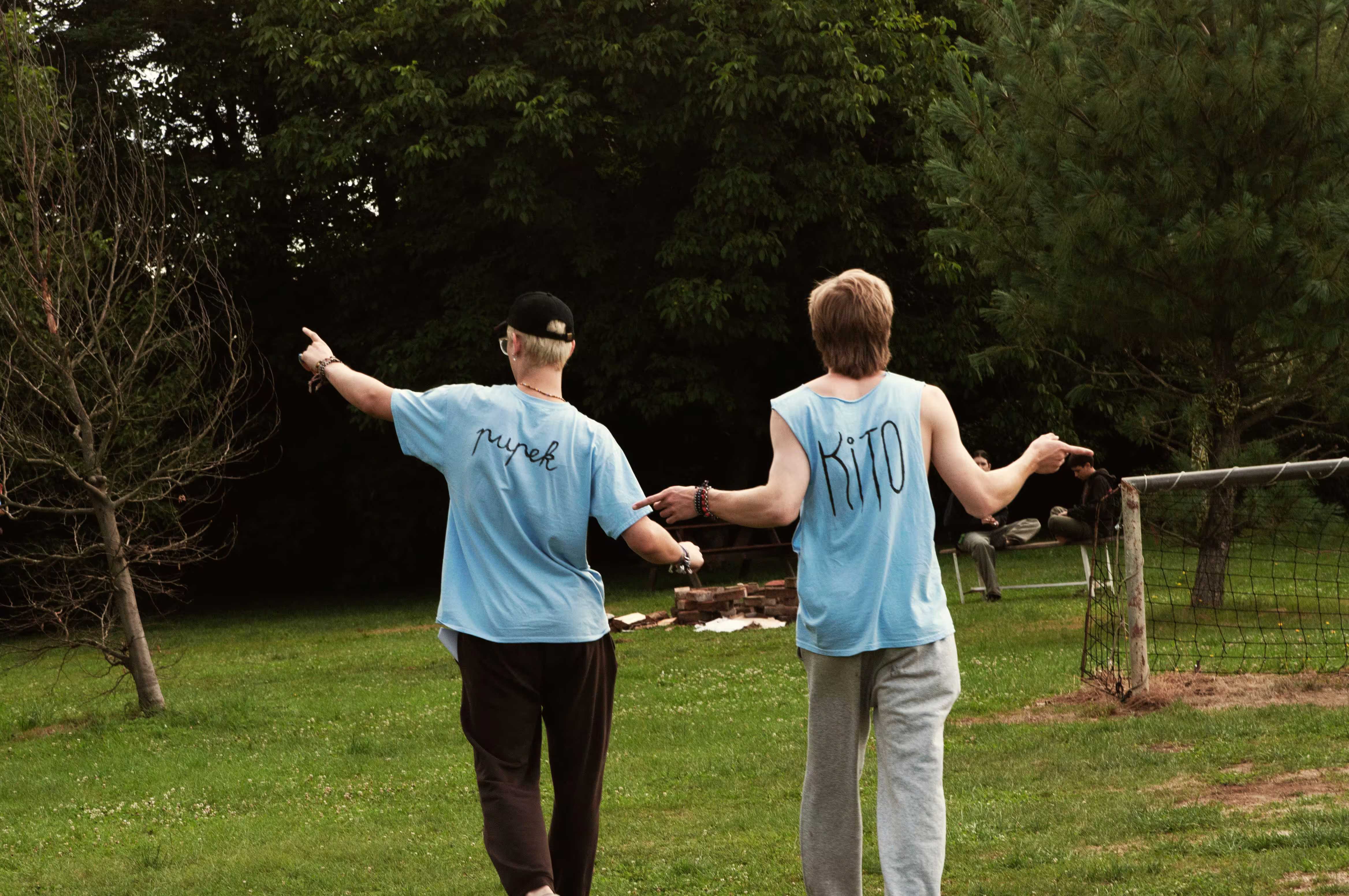 /src/assets/uploads/w (42).avif