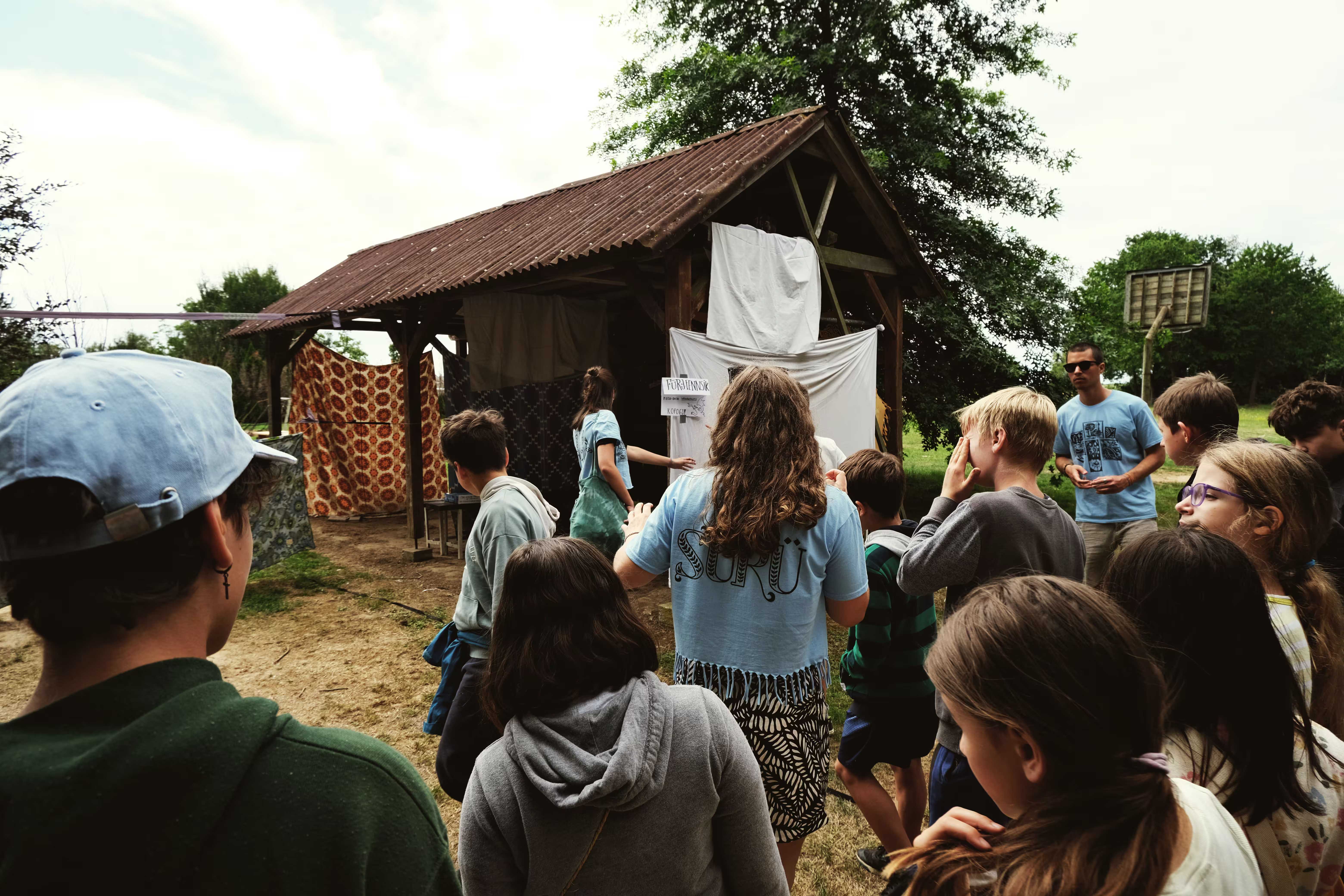 /src/assets/uploads/w (97).avif